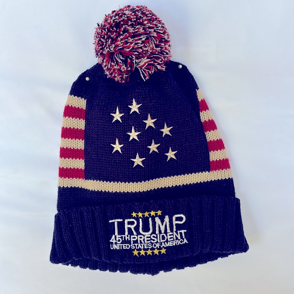 NWT PRESIDENT TRUMP 45TH PRESIDENT BEAUTIFUL UNISEX BEANIE. - Picture 2 of 6